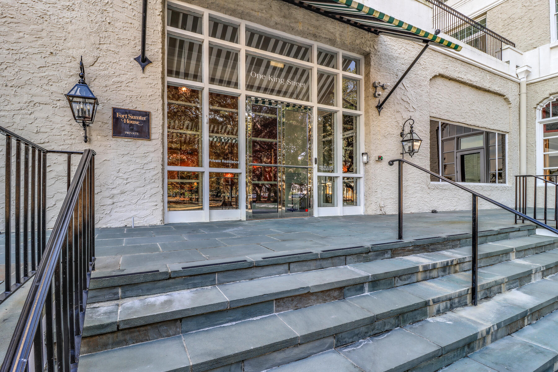 1 King Street, Unit 704 Charleston, SC 29401 - Photo 20 of 28 19-untitled-32