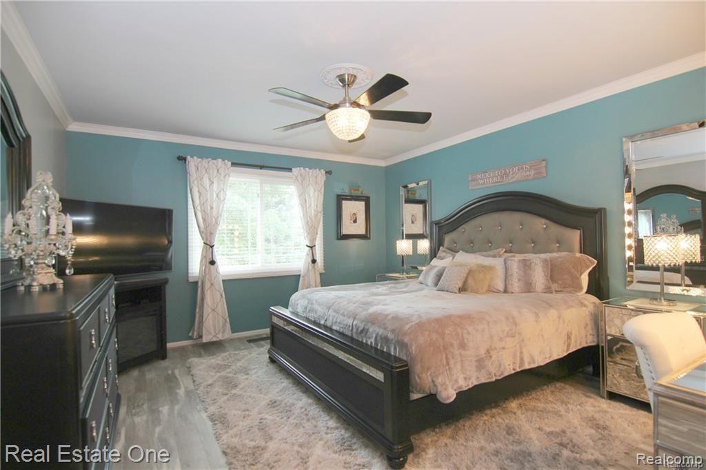 969 Maidstone Drive Rochester, MI 48307 - Photo 13 of 34 13.jpg