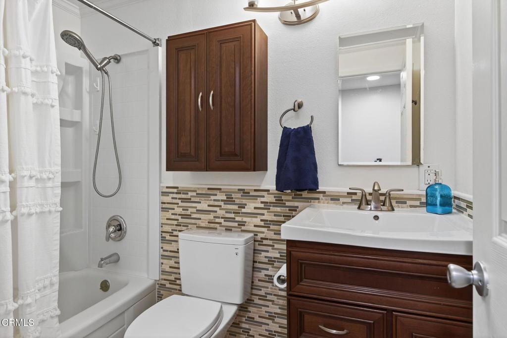 1636 Earl Avenue Simi Valley, CA 93065 - Photo 26 of 36