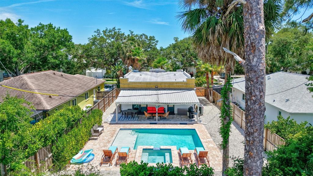 2437 Floyd Street Sarasota, FL 34239 - Photo 45 of 50