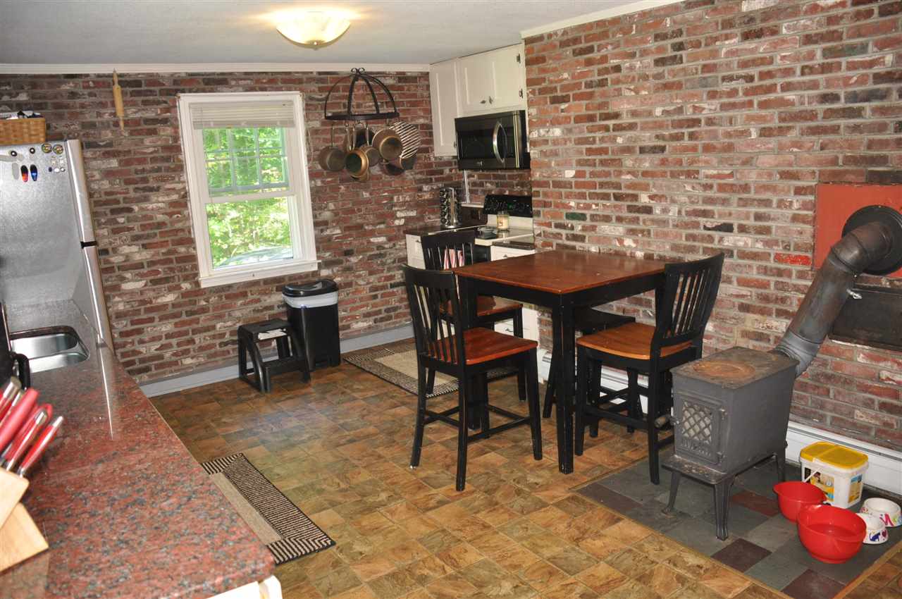 653 Farrington Corner Road Hopkinton, NH 03229 - Photo 4 of 15