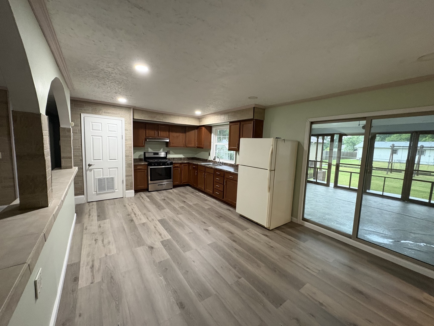 11071 East Fisher Road Rochelle, IL 61068 - Photo 9 of 27
