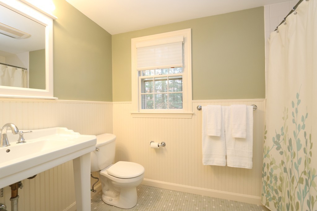 451 Dover Road Westwood, MA 02090 - Photo 16 of 27 Gallery Image 16