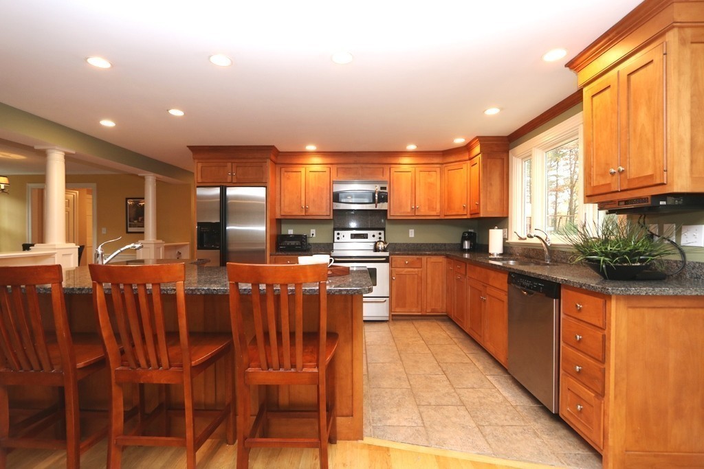 451 Dover Road Westwood, MA 02090 - Photo 6 of 27 Gallery Image 6