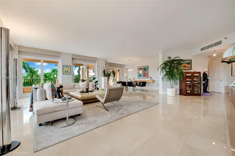 $2,699,000 | Coral Gables, Coral Gables, FL 33158