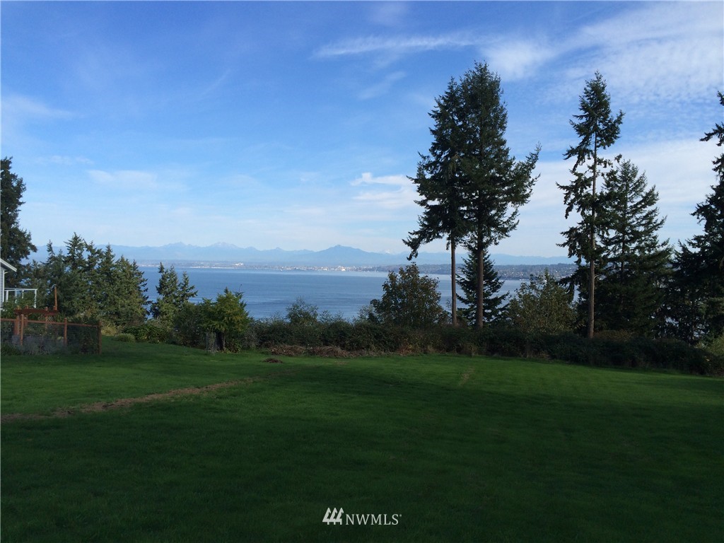 4830 Bay Ridge Drive Clinton, WA 98236 - Photo 4 of 9 Gallery Image 4