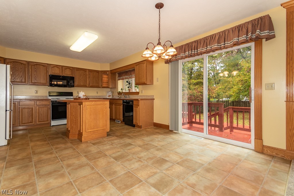 131 Park Road Painesville, OH 44077 - Photo 8 of 32 Gallery Image 8