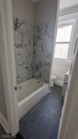 $2,600 | 604 South 20th Street, Unit 2, Newark, NJ 07103