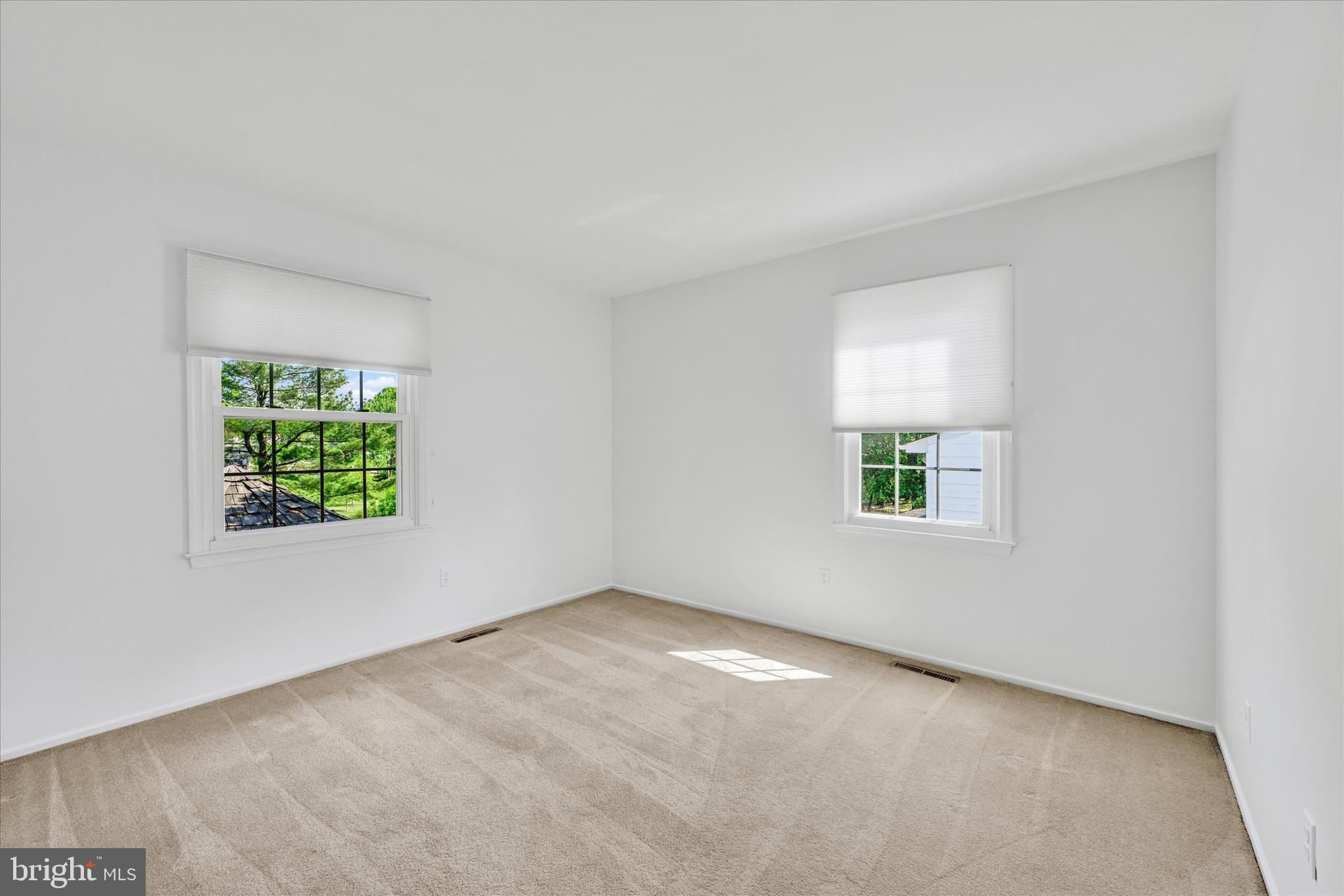 9115 Kilbride Road Baltimore, MD 21236 - Photo 28 of 61