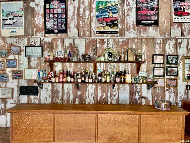 $284,000 | 1166 Community Beach Road, Centralia, IL 62801