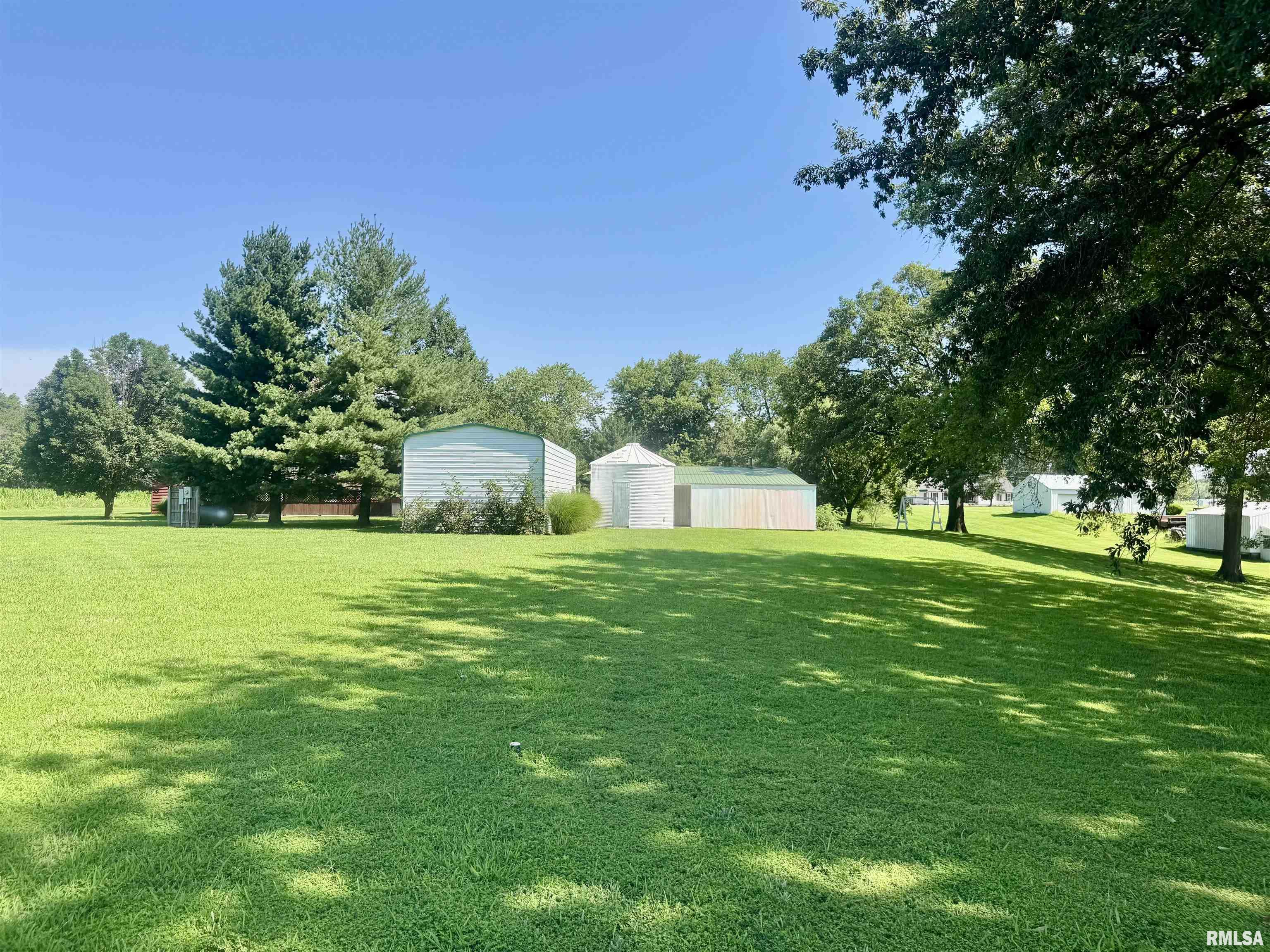1166 Community Beach Road Centralia, IL 62801 - Photo 24 of 24