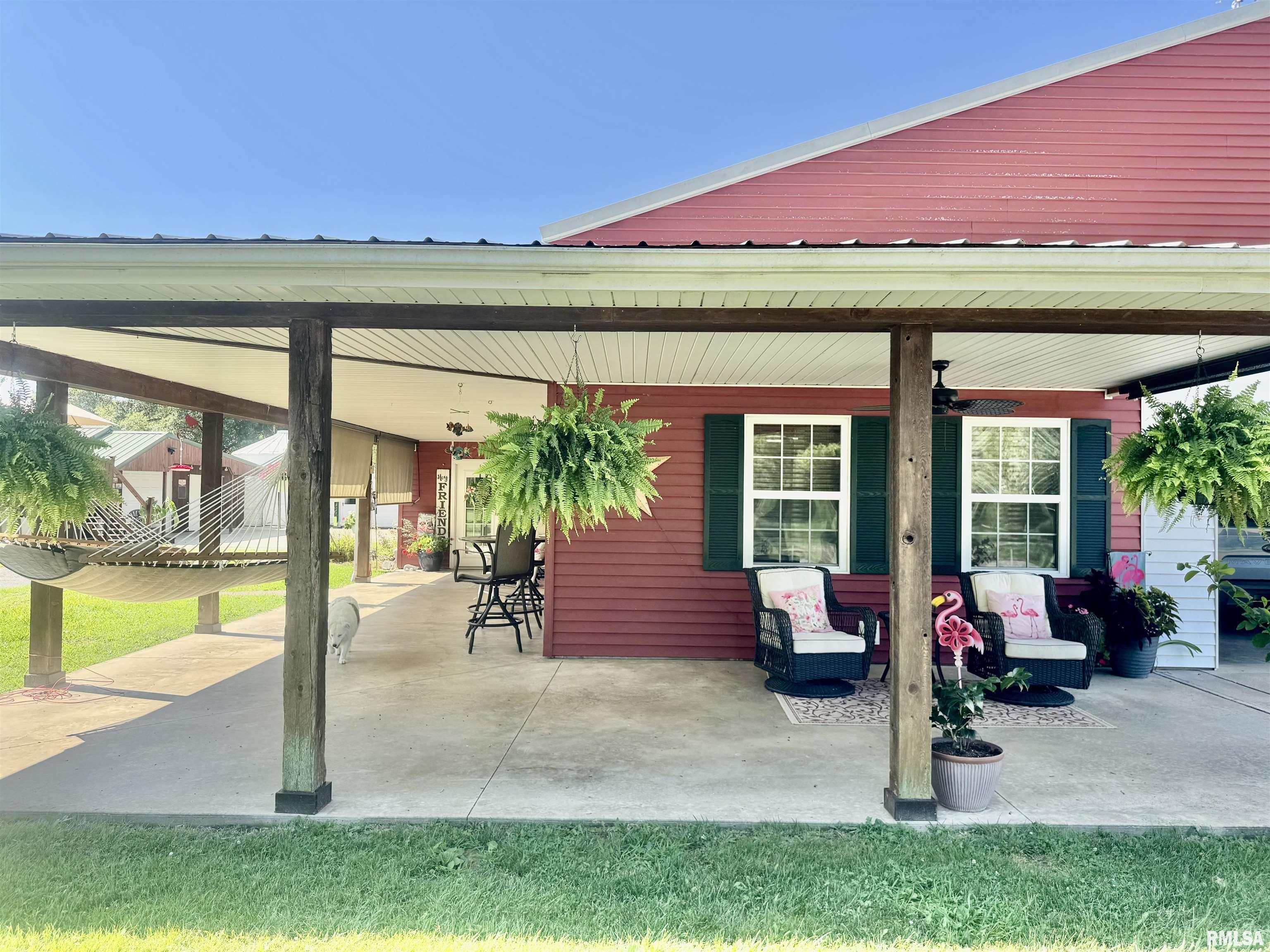 1166 Community Beach Road Centralia, IL 62801 - Photo 3 of 24