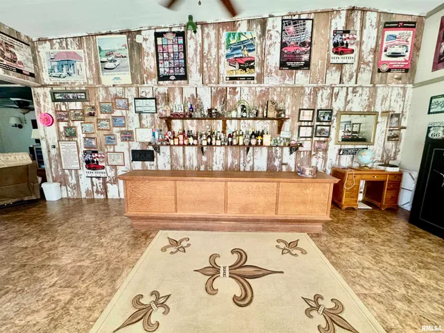 $284,000 | 1166 Community Beach Road, Centralia, IL 62801