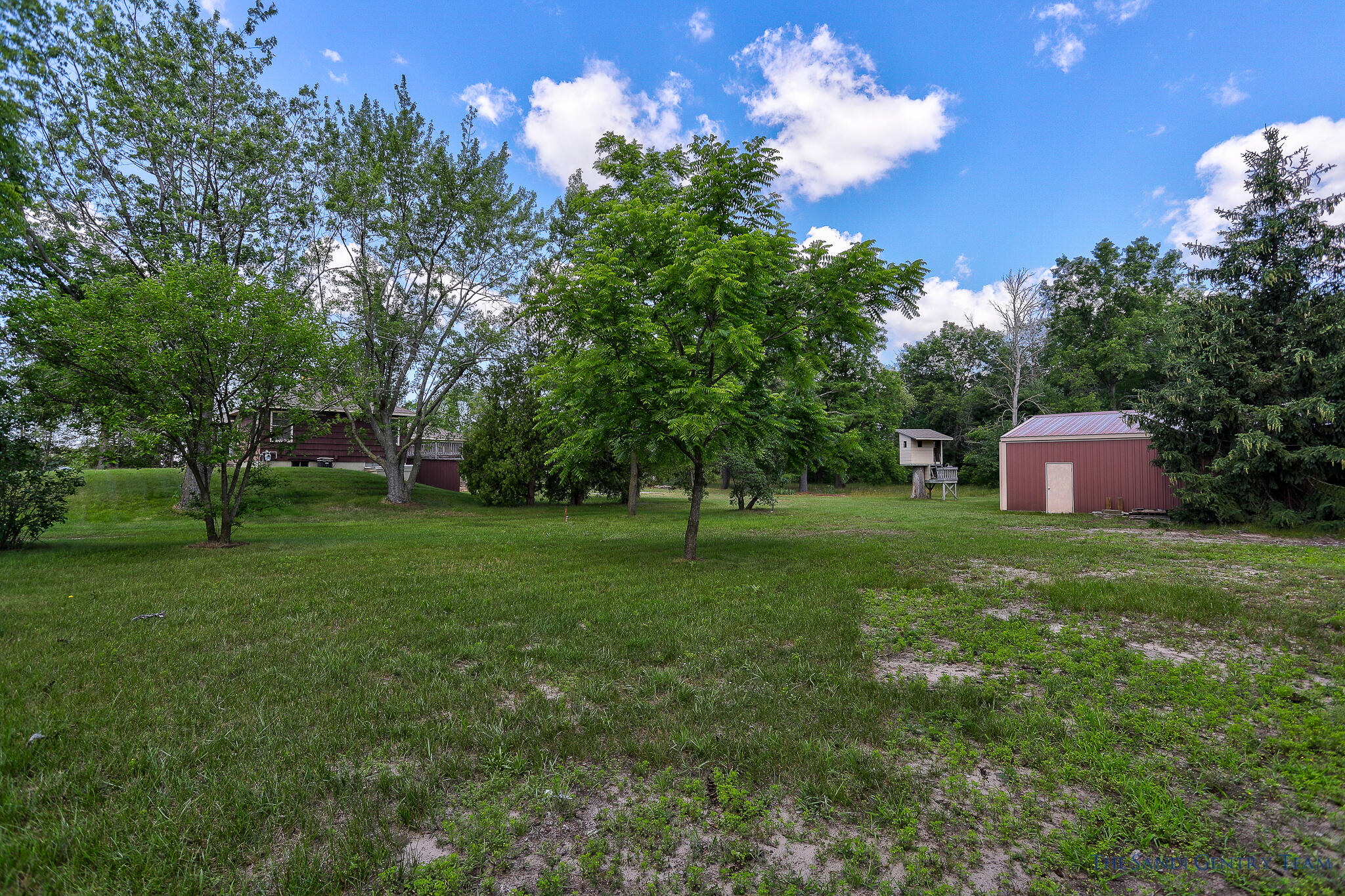 1808 East Hile Road Muskegon, MI 49444 - Photo 2 of 41 1808 E Hile Rd Muskegon-16