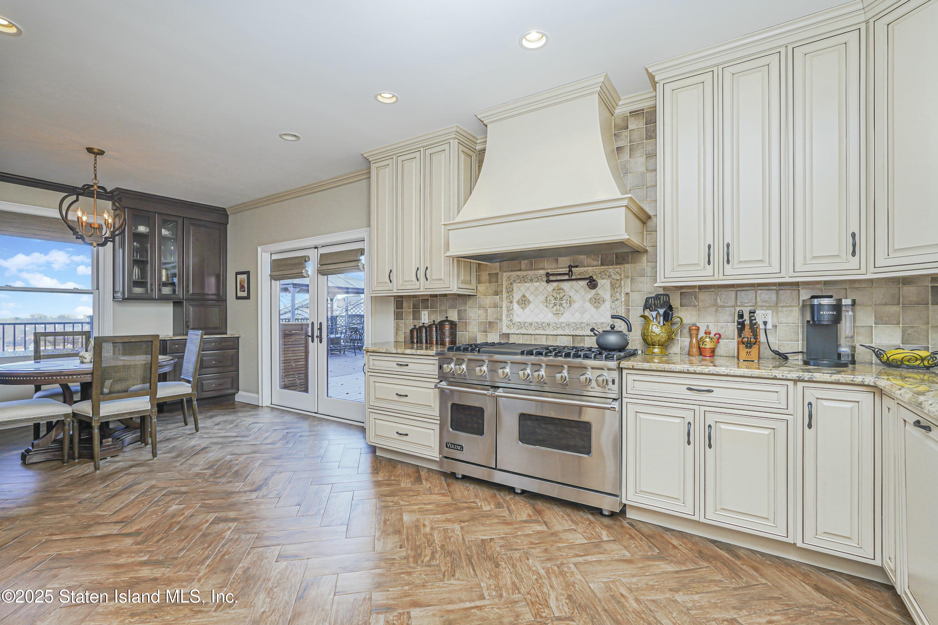 15 Douglas Road Staten Island, NY 10304 - Photo 11 of 62 tempImagevp5d4U