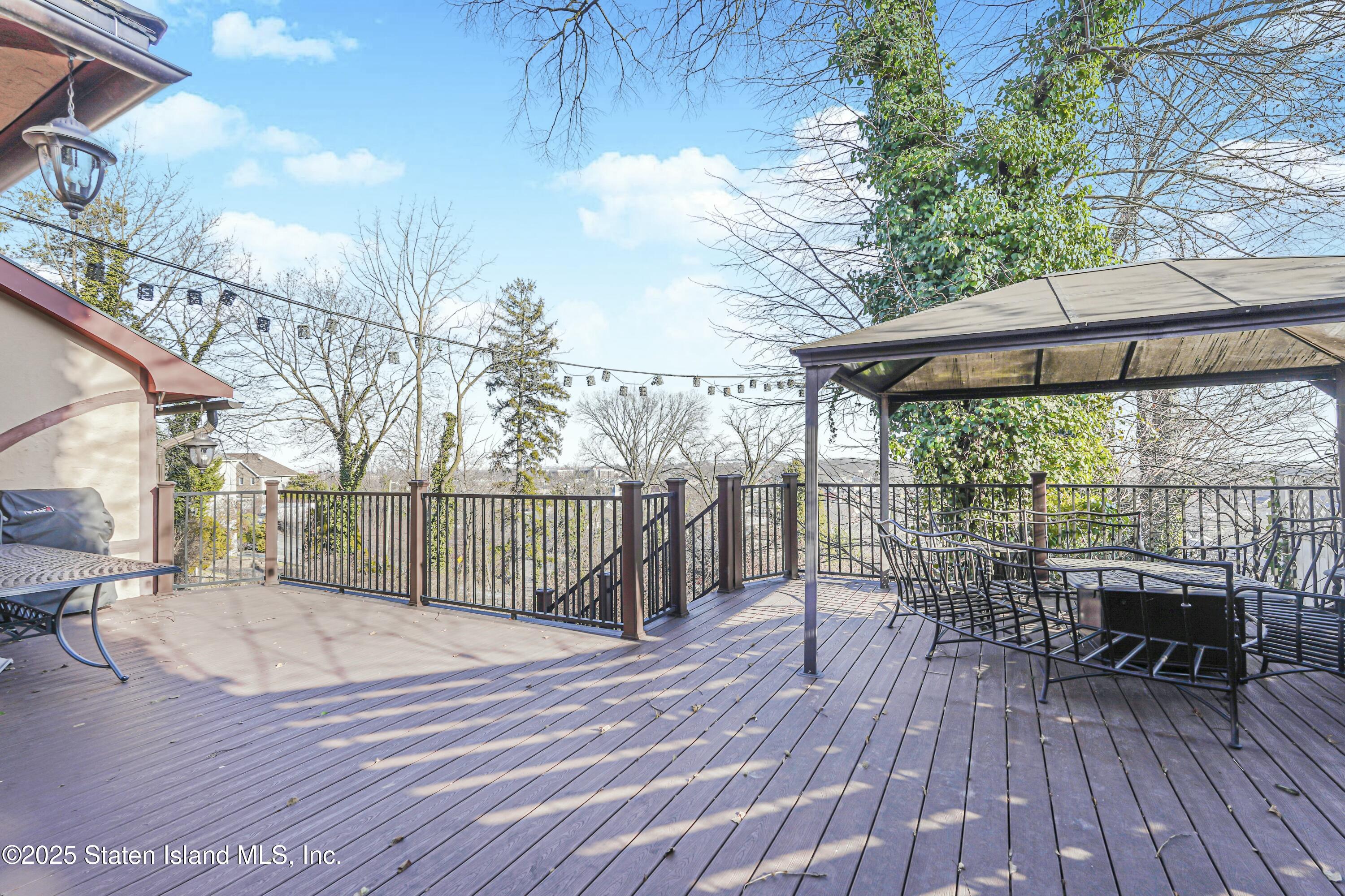 15 Douglas Road Staten Island, NY 10304 - Photo 8 of 62 tempImageUimfPD