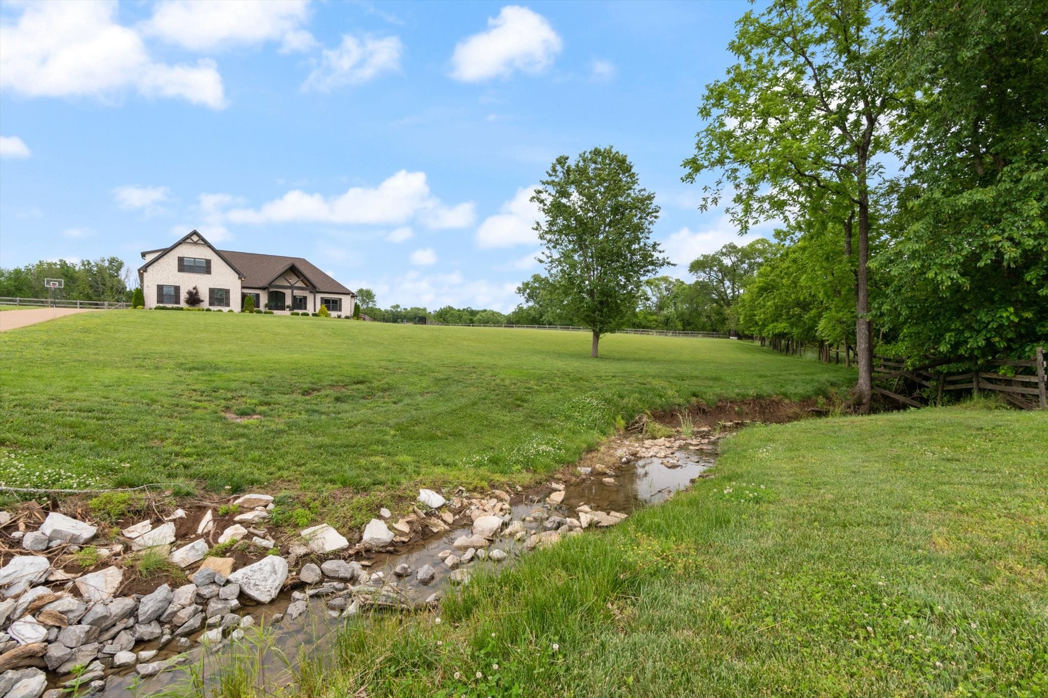 795 Douglas Bend Road Gallatin, TN 37066 - Photo 1 of 50 Gallery Image 1