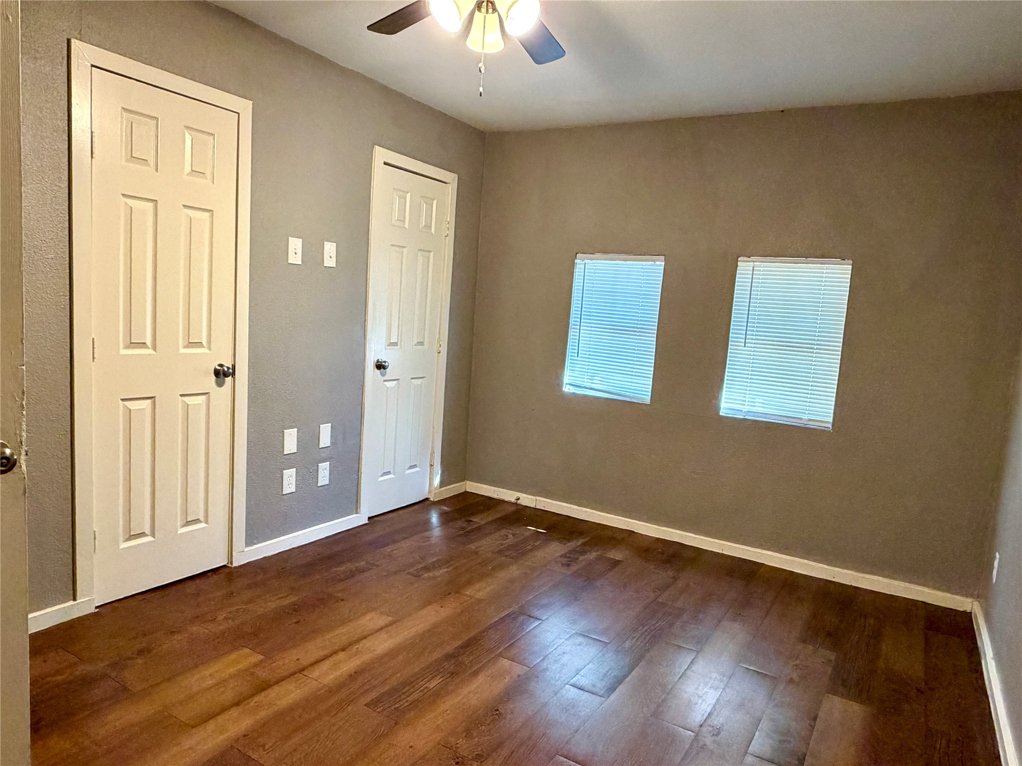 4727 Eppes Street Houston, TX 77021 - Photo 7 of 16