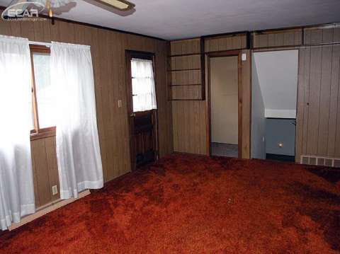 2327 Utley Road Flint, MI 48532 - Photo 6 of 21 20425104-5.JPG