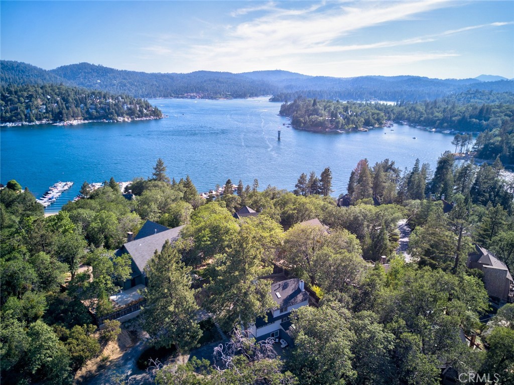 940 Highway 173 Lake Arrowhead, CA 92352 - Photo 38 of 45 a view of a city with mountains in the background