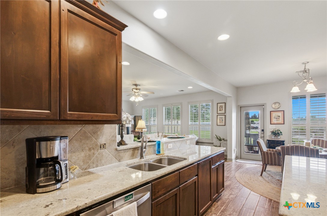 114 Terra Vista Ranch Road Victoria, TX 77904 - Photo 11 of 42 Gallery Image 11