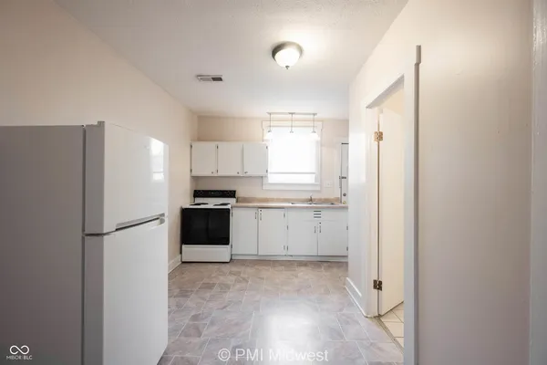$749 | 411 South East Street, Unit 1/2, Lebanon, IN 46052