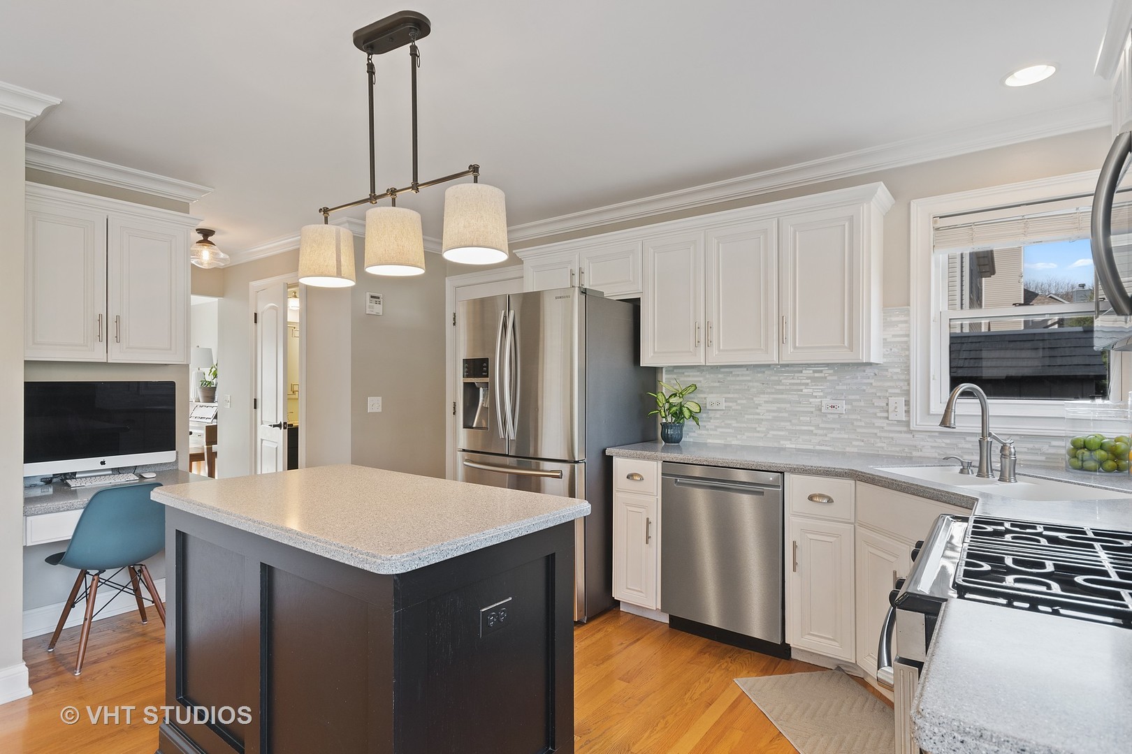 2833 Miller Road Geneva, IL 60134 - Photo 3 of 21