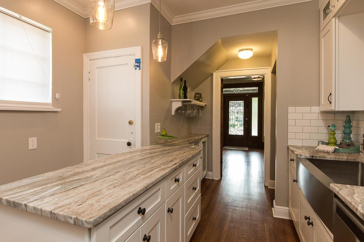 1828 Bryden Road Columbus, OH 43205 - Photo 8 of 25 Gallery Image 8