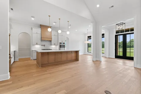 $1,475,000 | 330 Canna Drive, Lascassas, TN 37085