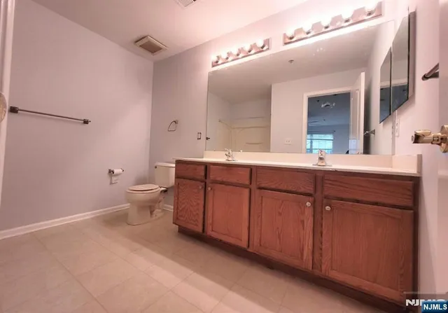 $2,700 | 113 Lionheart Lane, Thorofare, NJ 08086