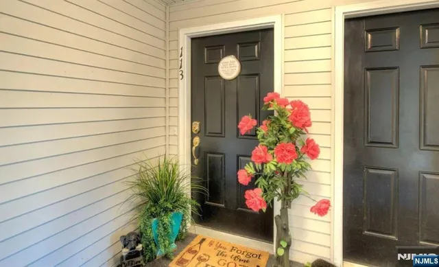 $2,700 | 113 Lionheart Lane, Thorofare, NJ 08086