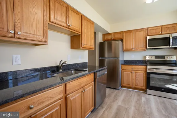 $2,442 | 10270 Cub Run Court, Manassas, VA 20109