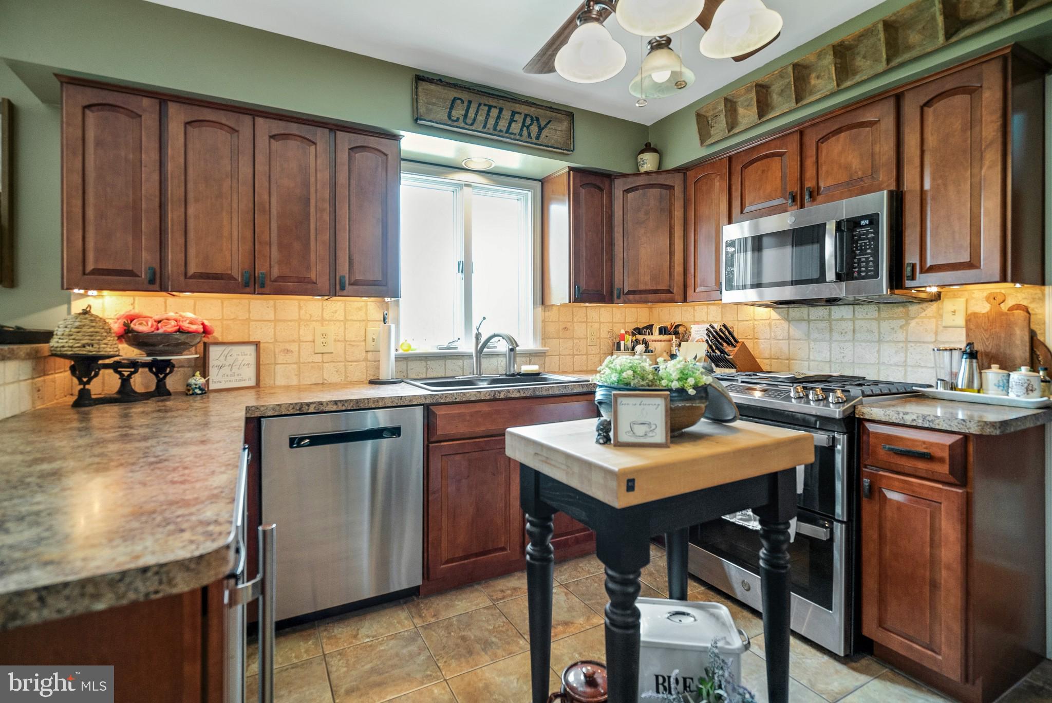 2523 Quakertown Road Pennsburg, PA 18073 - Photo 14 of 46 Gallery Image 14