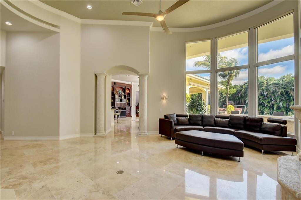 10475 Cain Circle Delray Beach, FL 33446 - Photo 7 of 52 20210427234346110665000000-o