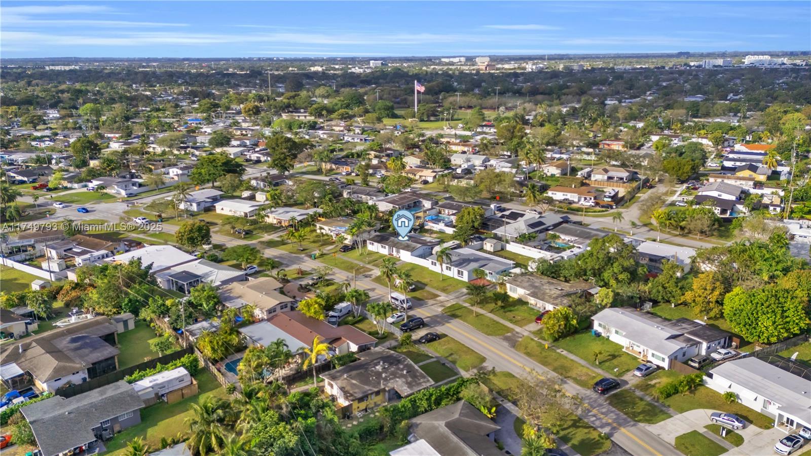 19900 Gulfstream Road Cutler Bay, FL 33157 - Photo 31 of 34 an aerial view of residential houses with outdoor space