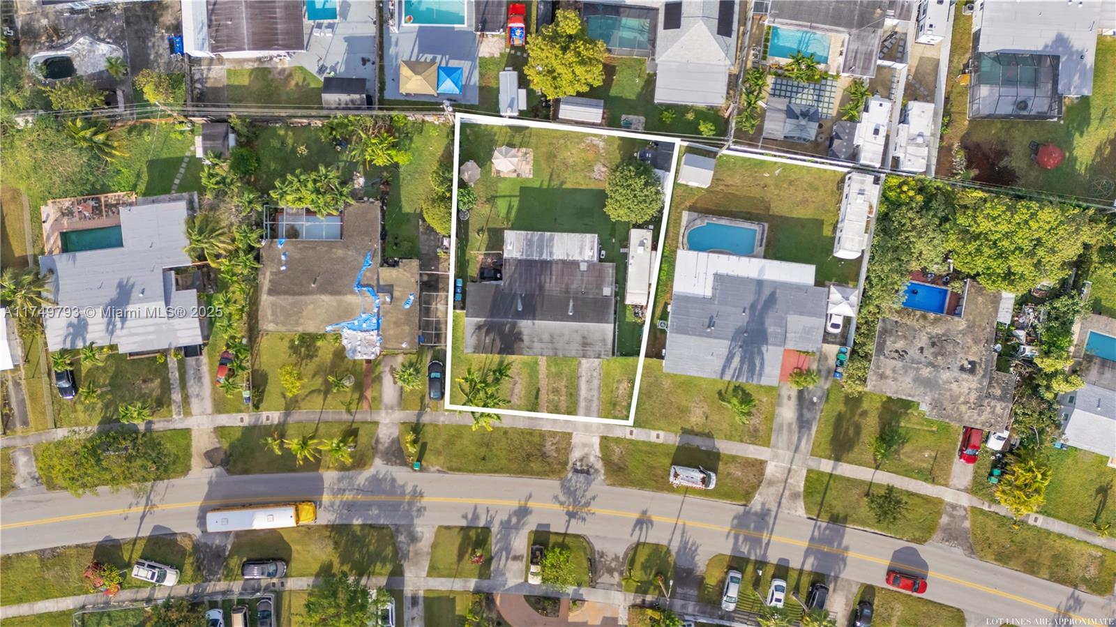 19900 Gulfstream Road Cutler Bay, FL 33157 - Photo 33 of 34 a view of city