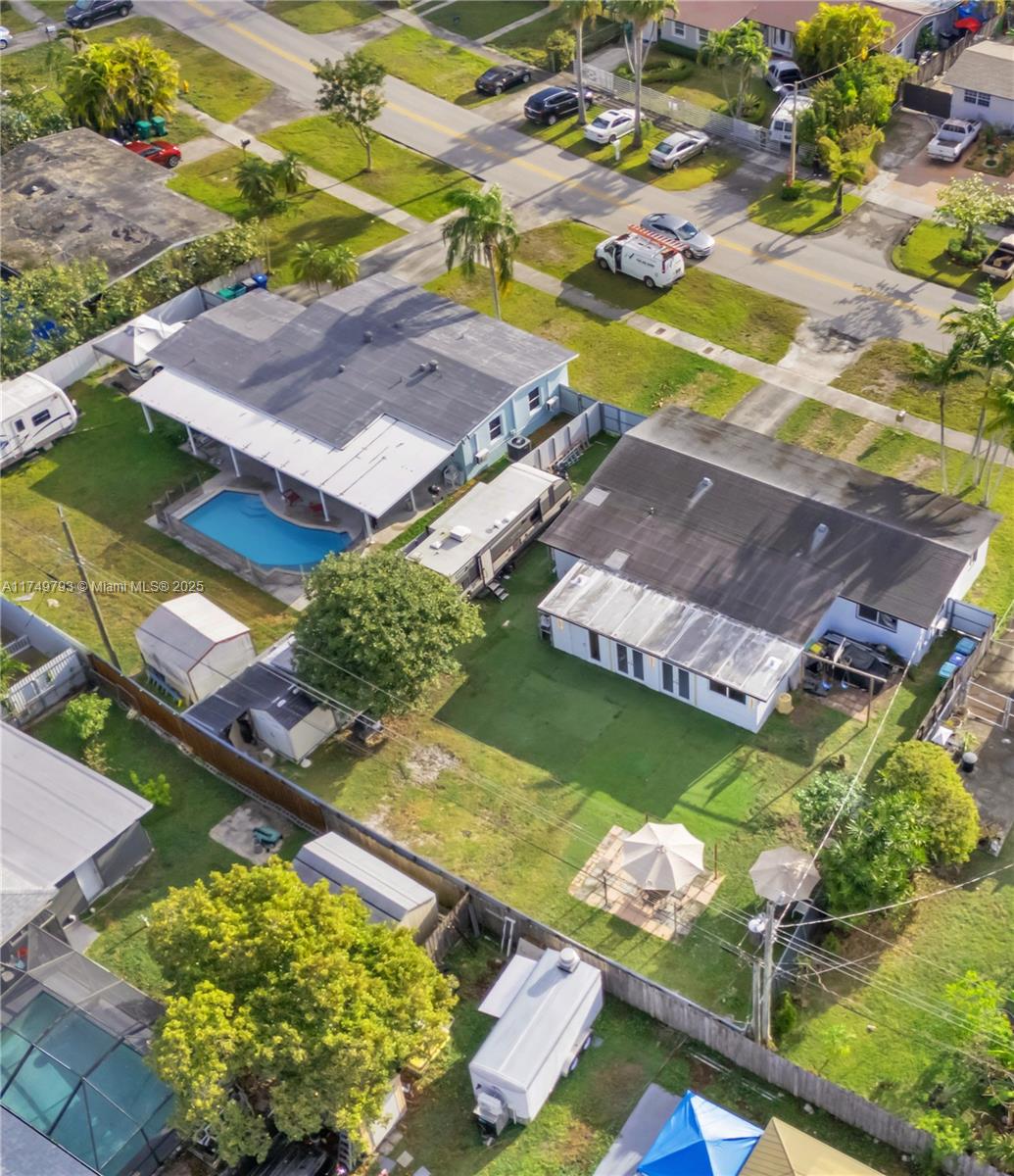19900 Gulfstream Road Cutler Bay, FL 33157 - Photo 34 of 34 an aerial view of a house