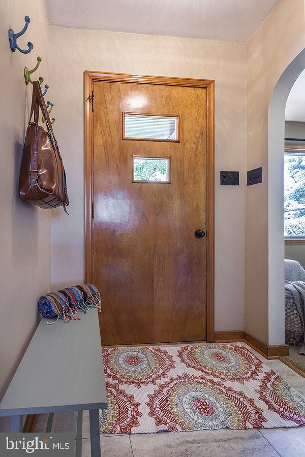 211 Reeser Road Camp Hill, PA 17011 - Photo 4 of 22 Gallery Image 4