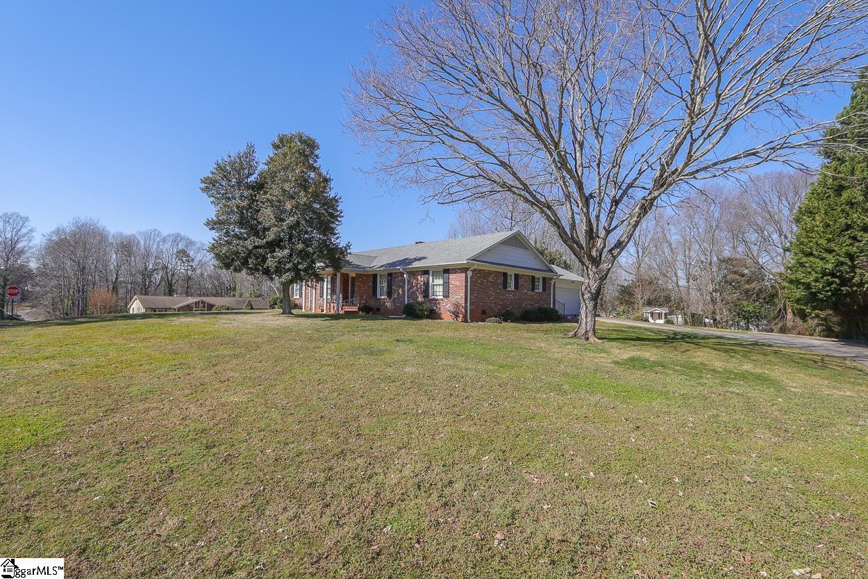 104 Edgemont Street Easley, SC 29642 - Photo 2 of 36 Gallery Image 2