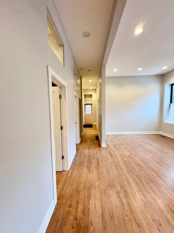 $3,195 | 825 West Armitage Avenue, Unit 1S, Chicago, IL 60614