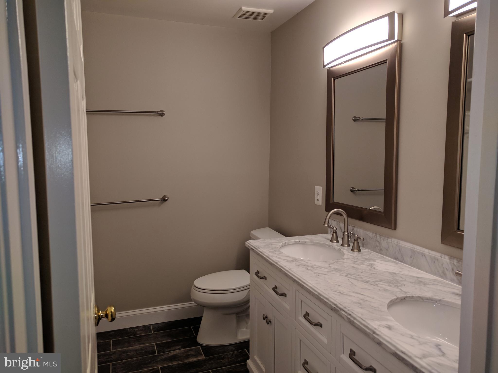 2805 Roesh Way Vienna, VA 22181 - Photo 14 of 15 Bath