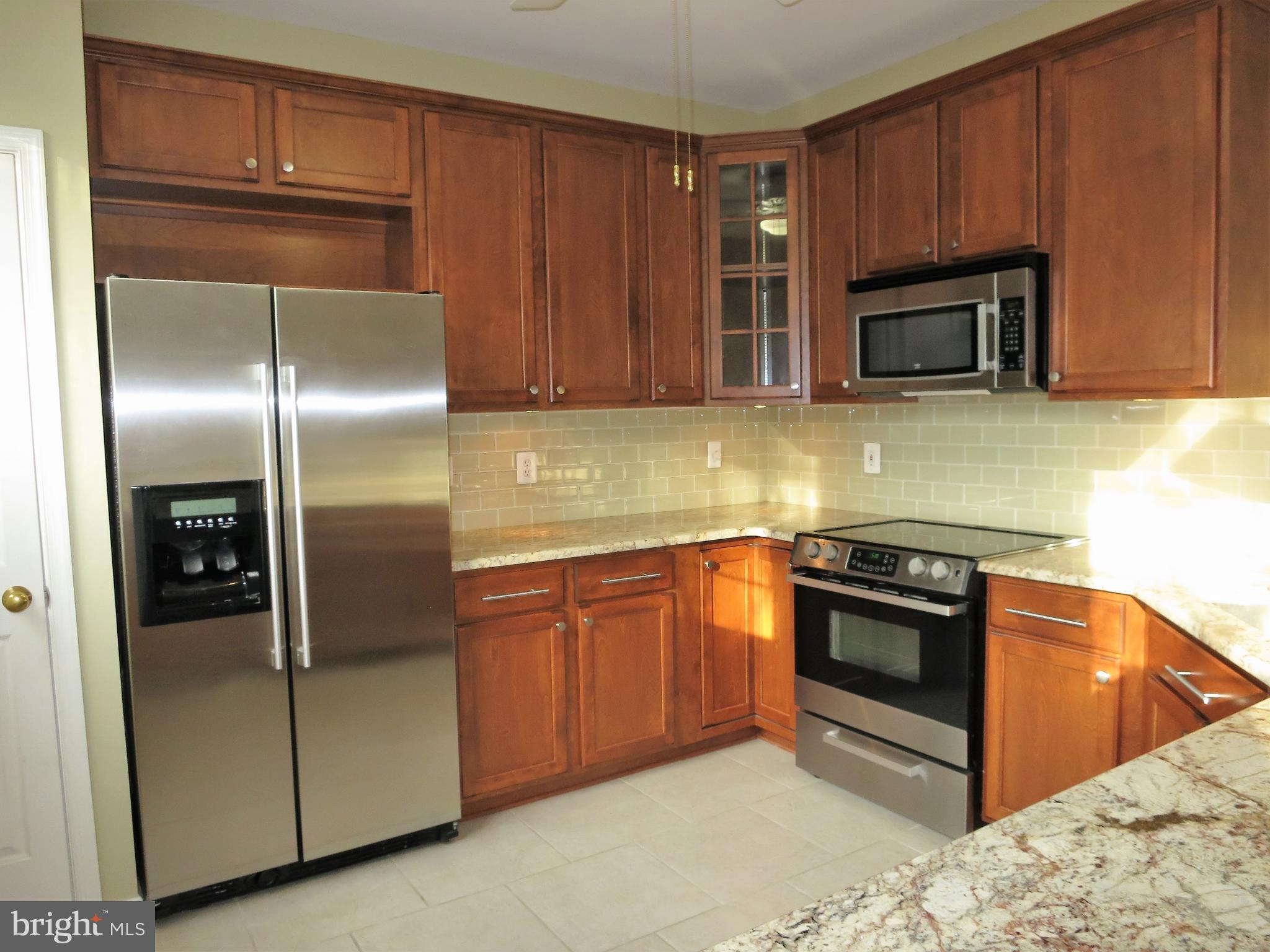 2805 Roesh Way Vienna, VA 22181 - Photo 7 of 15 Kitchen