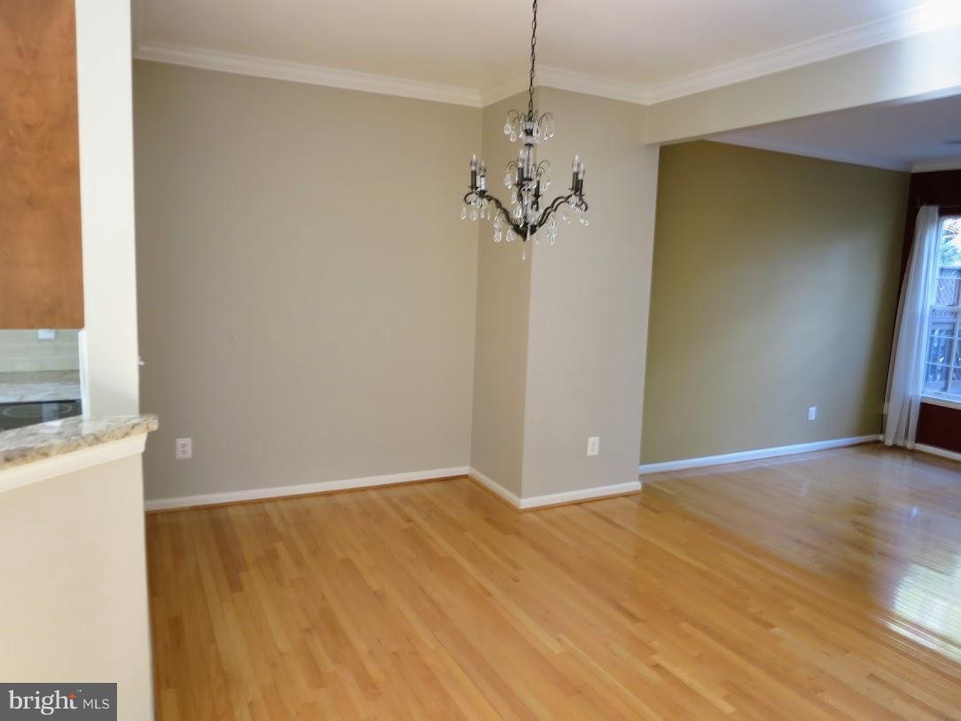 2805 Roesh Way Vienna, VA 22181 - Photo 9 of 15 Dining Room