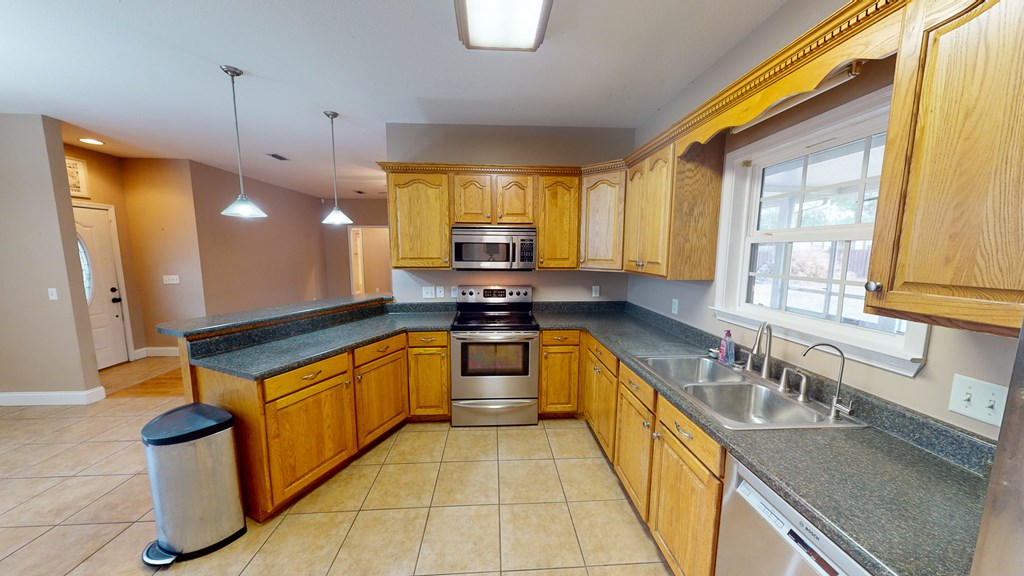 629 Jones Road Newton, AL 36352 - Photo 11 of 40