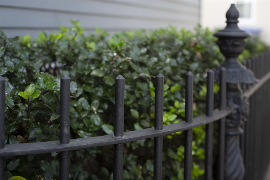 18 Briggs Street Salem, MA 01970 - Photo 5 of 43