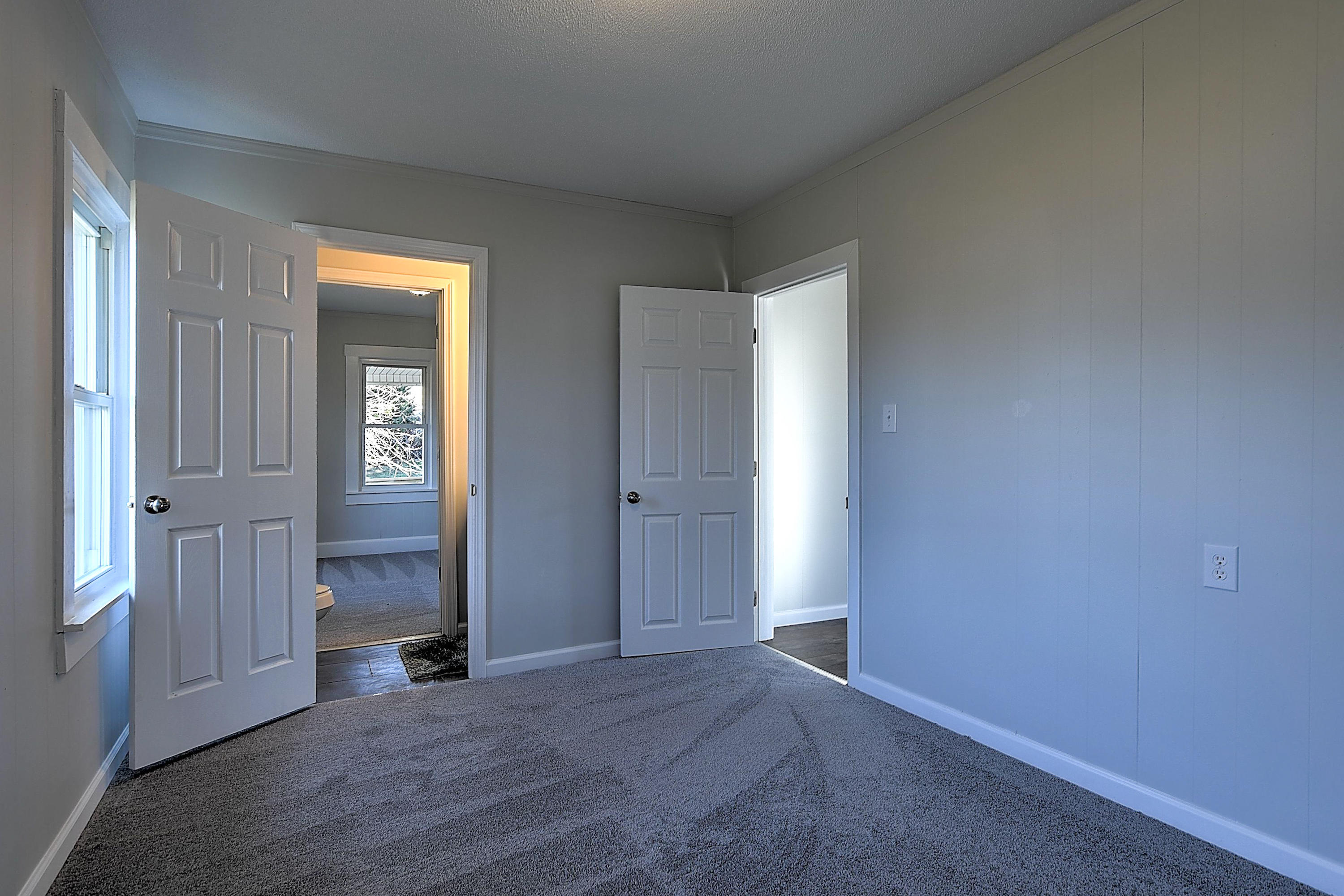 143 Hillcrest Road Bluff City, TN 37618 - Photo 26 of 41 143 Hillcrest-28