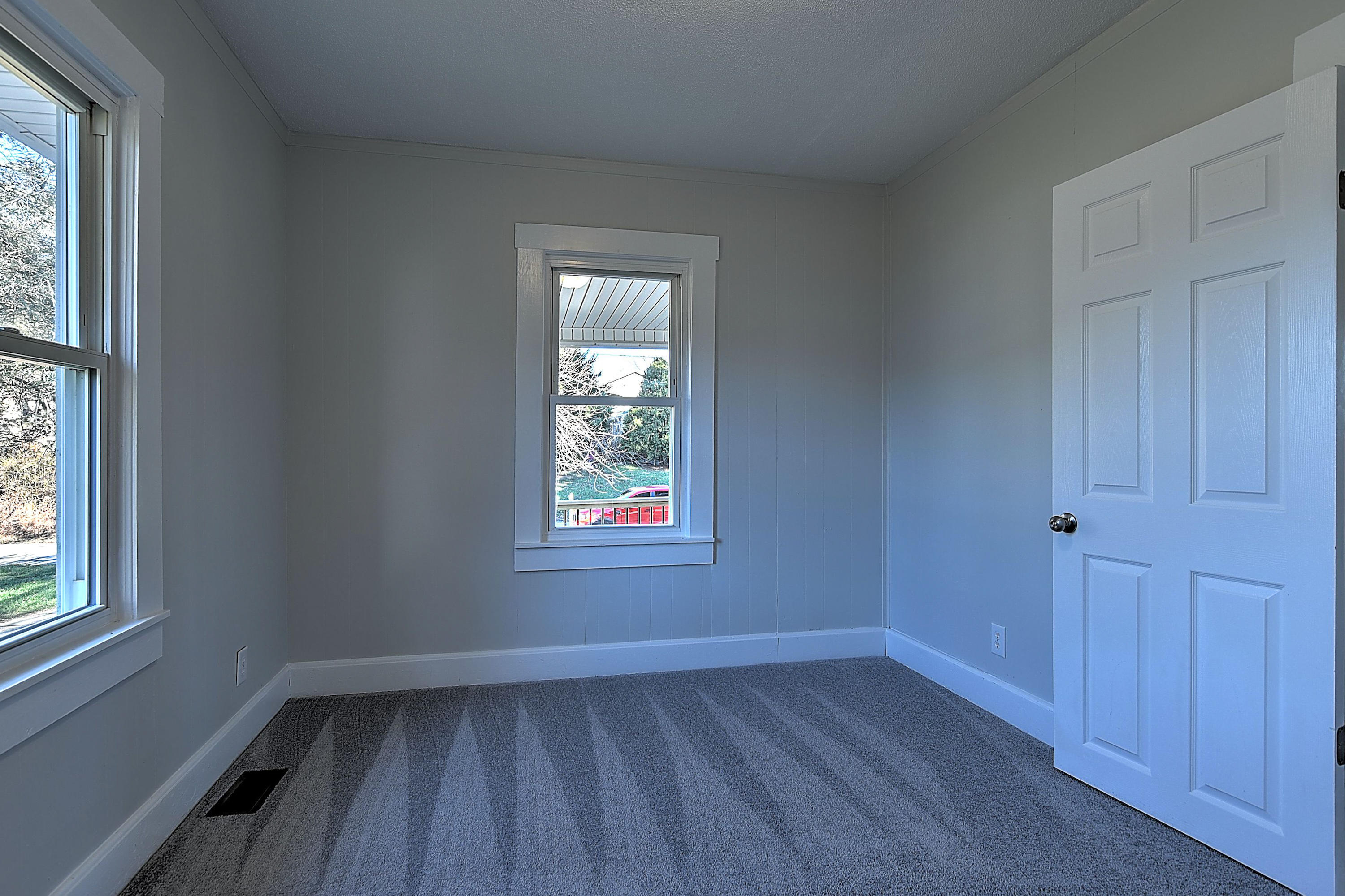 143 Hillcrest Road Bluff City, TN 37618 - Photo 29 of 41 143 Hillcrest-31