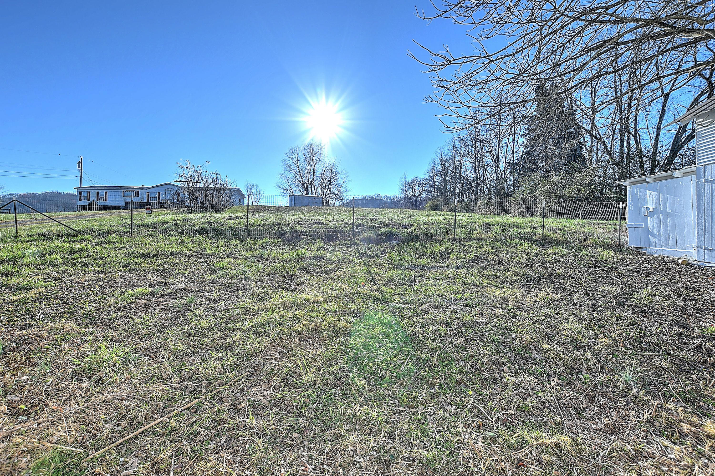 143 Hillcrest Road Bluff City, TN 37618 - Photo 39 of 41 143 Hillcrest-42