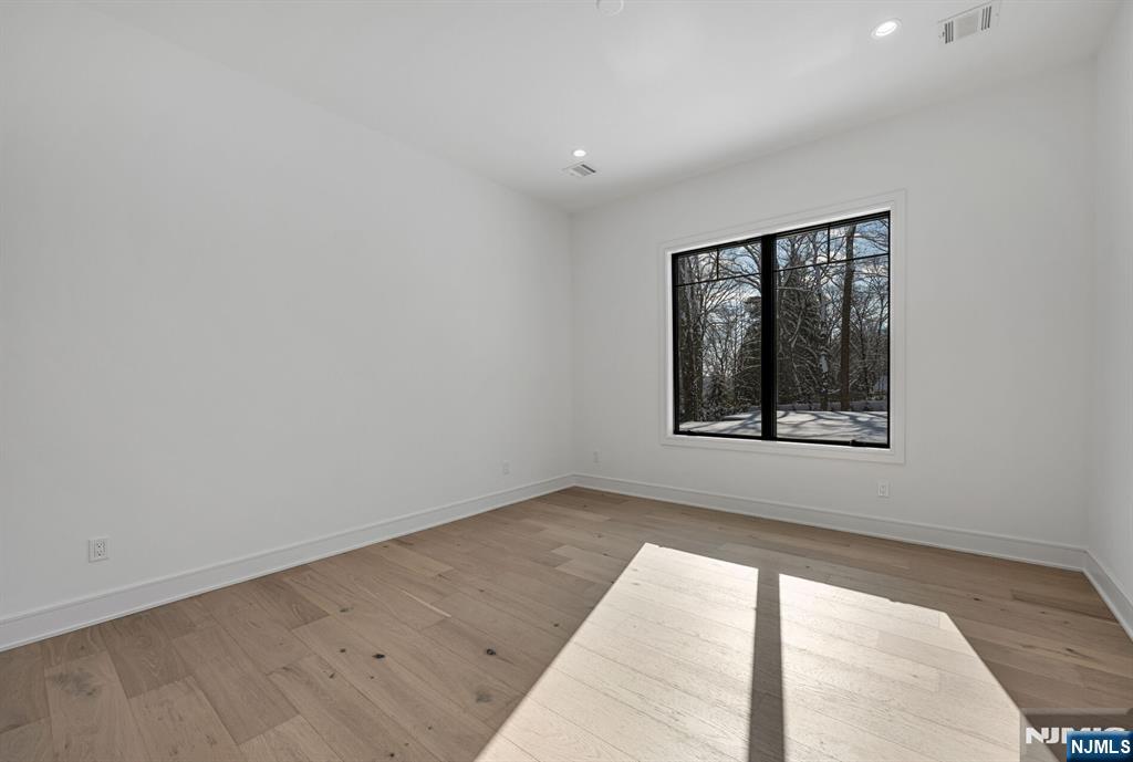 48 Brook Road Upper Saddle River, NJ 07458 - Photo 22 of 50