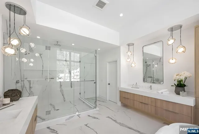 $4,200,000 | 48 Brook Road, Upper Saddle River, NJ 07458